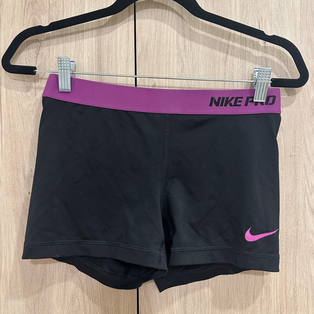 Nike Pro Dri-FIT Shorts – Lightweight & Performance-Ready